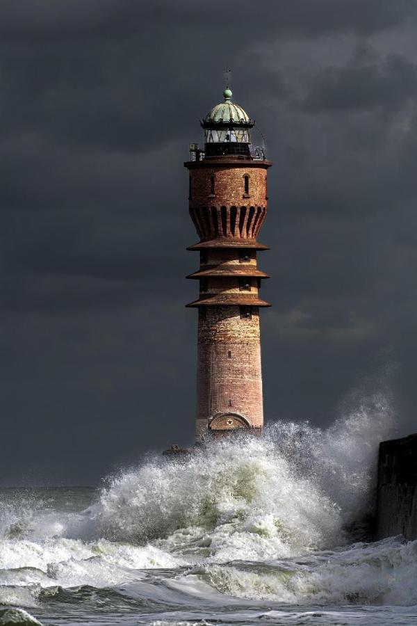 Une Viree A Dunkerque Entre Ville Et Plage Dunkirk Exterior photo