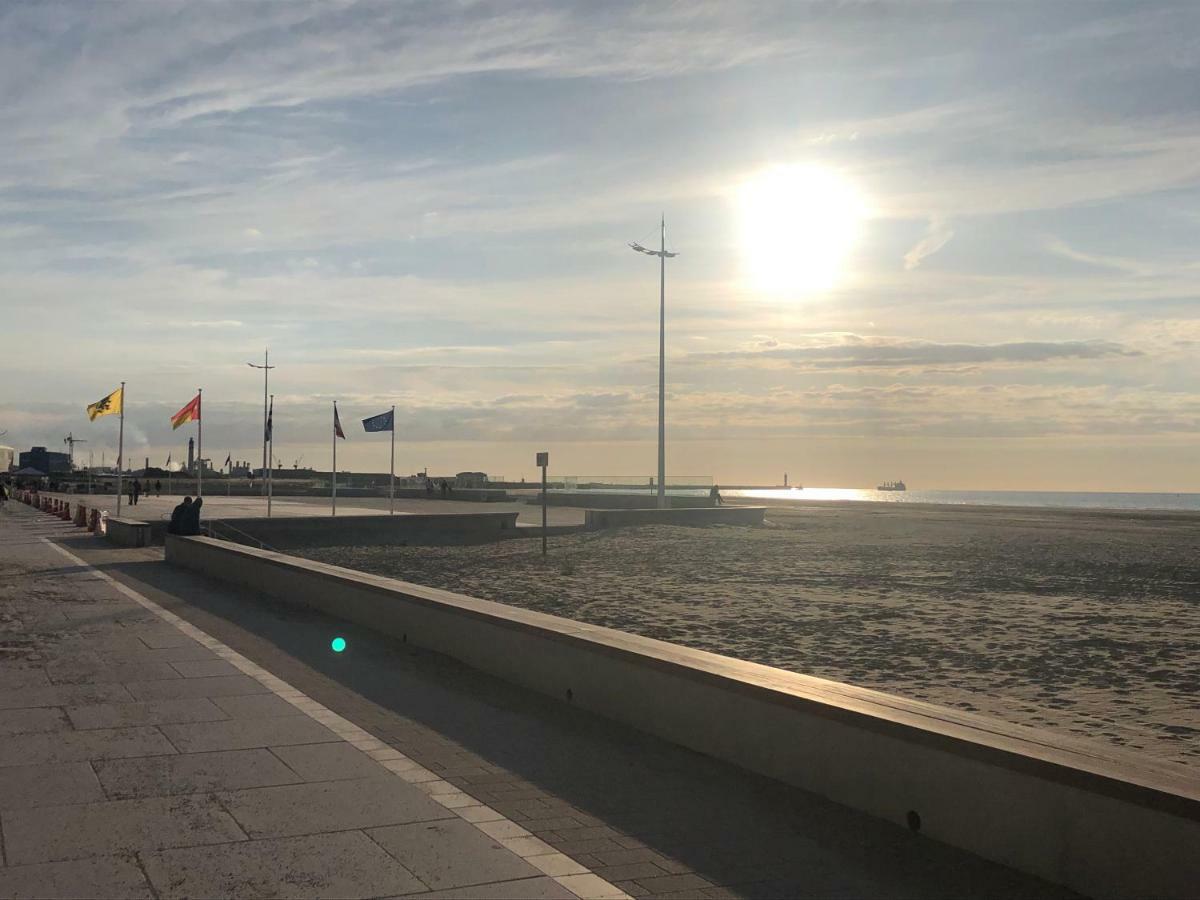 Une Viree A Dunkerque Entre Ville Et Plage Dunkirk Exterior photo